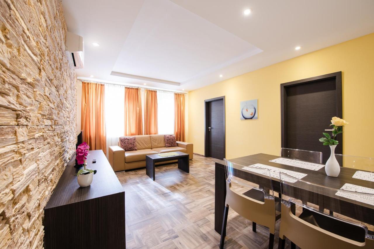 Brigitte Aparthotel