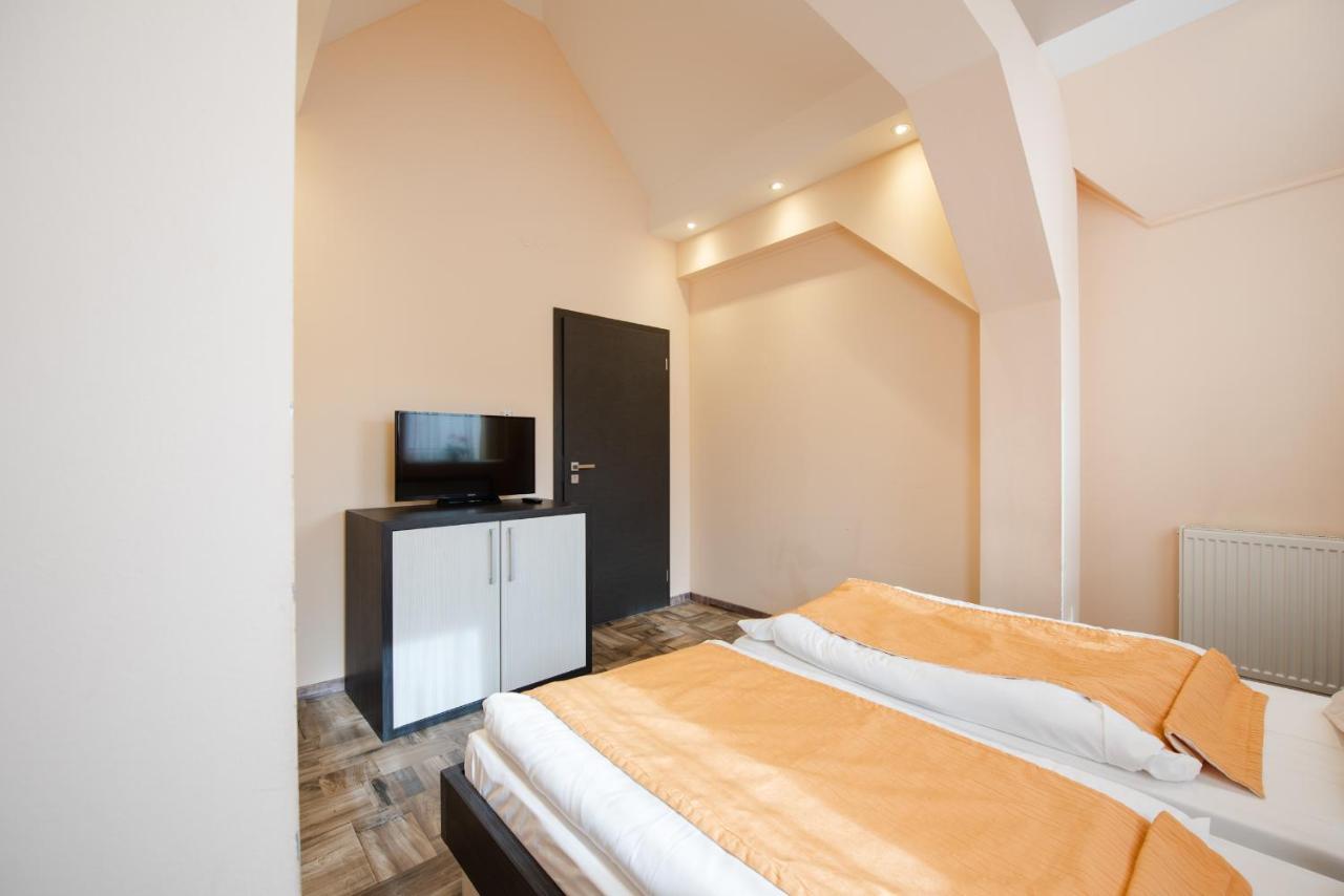 Aparthotel Brigitte Pressburg